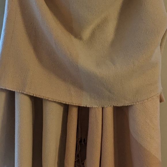 Soia & Kyo fringe wrap - Picture 5 of 8